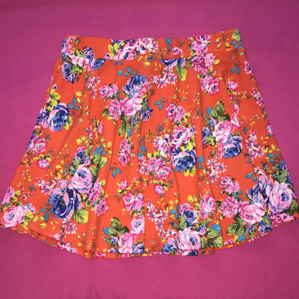Seduction floral skater skirt - small to medium.